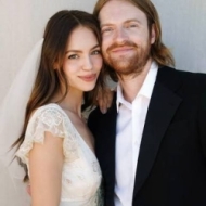 Claudia Sulewski and Finneas OConnell